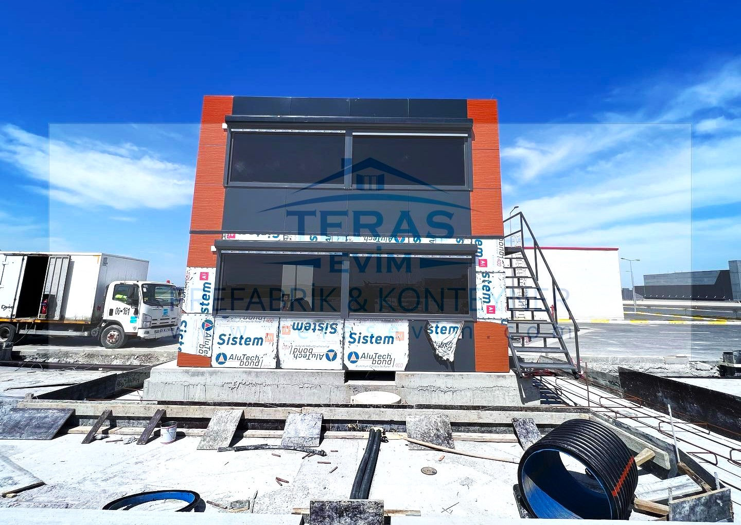 300 x 700 TEK ODA KOMPOZİT ÇİFT KATLI KONTEYNER