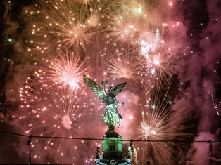 De Rituales Antiguos a Fiestas Modernas: Cómo el Mundo Da la Bienvenida al Año Nuevo