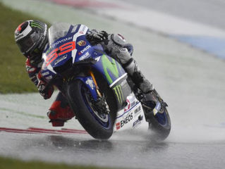 DUTCH DOWNPOUR DAMPENS MOVISTAR YAMAHA MOTOGP‘S EFFORTS
