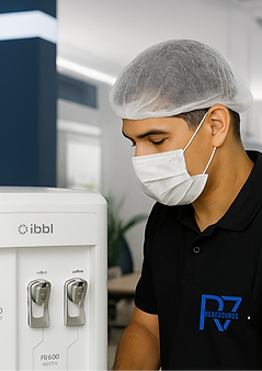 Técnico Especialista (3)_edited.png