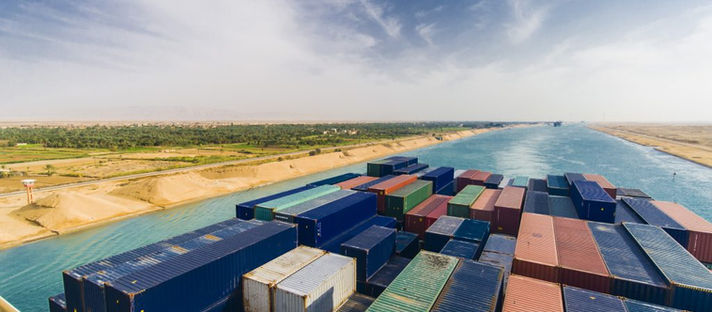 O risco de Suez chega em um momento ruim para o mercado de alumínio anormalmente apertado