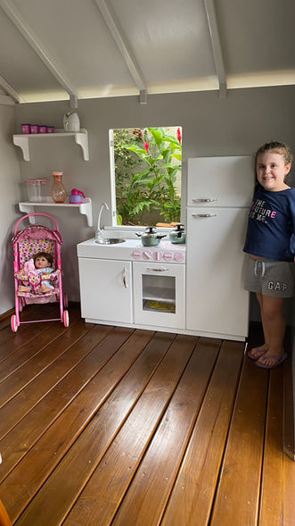 Cozinha infantil de madeira