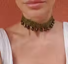 chan luu e tear.avif