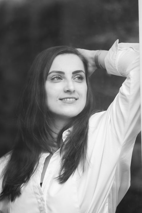 Een portret fotoshoot voor hele mooie en toffe foto's van jezelf. lifestyle en love fotoshoot kunnen ook. Maaike van Schothorst portretfotografie.