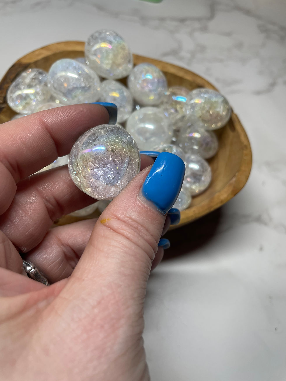 Thumbnail: aura fire and ice cracke quartz tumbles