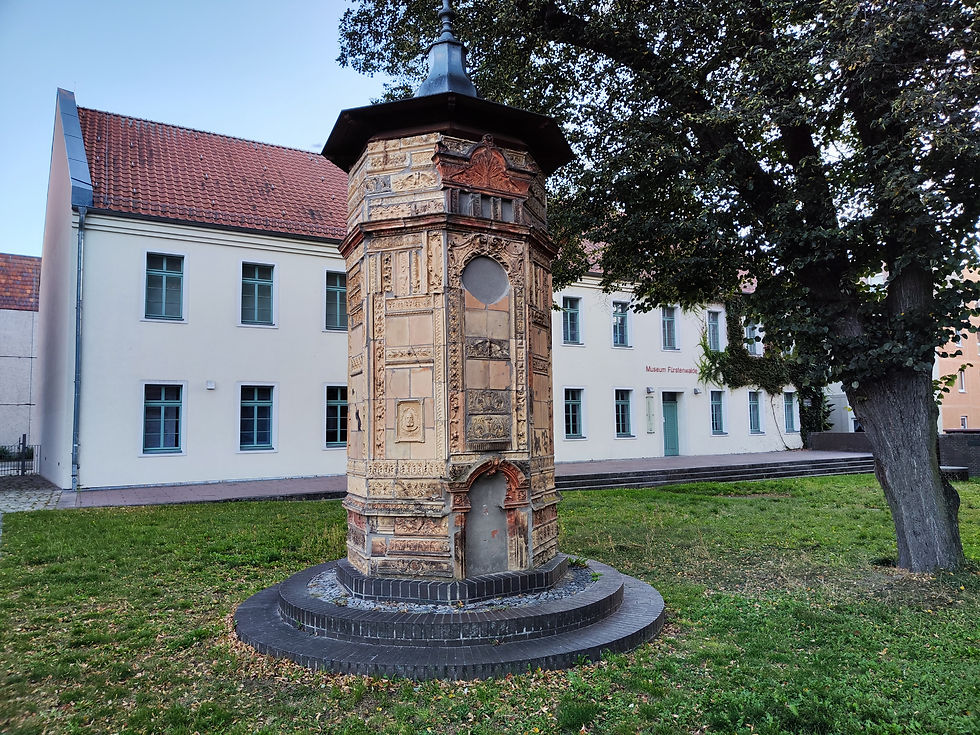 Miniaturbild: Geheimnisse im Storkower Seenland mit Grillbuffet & Rätsel-Rundfahrt