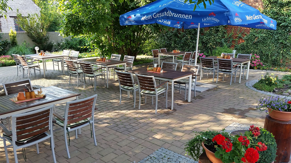Miniaturbild: Grillfest im Hofgarten Burghotel Ziesar