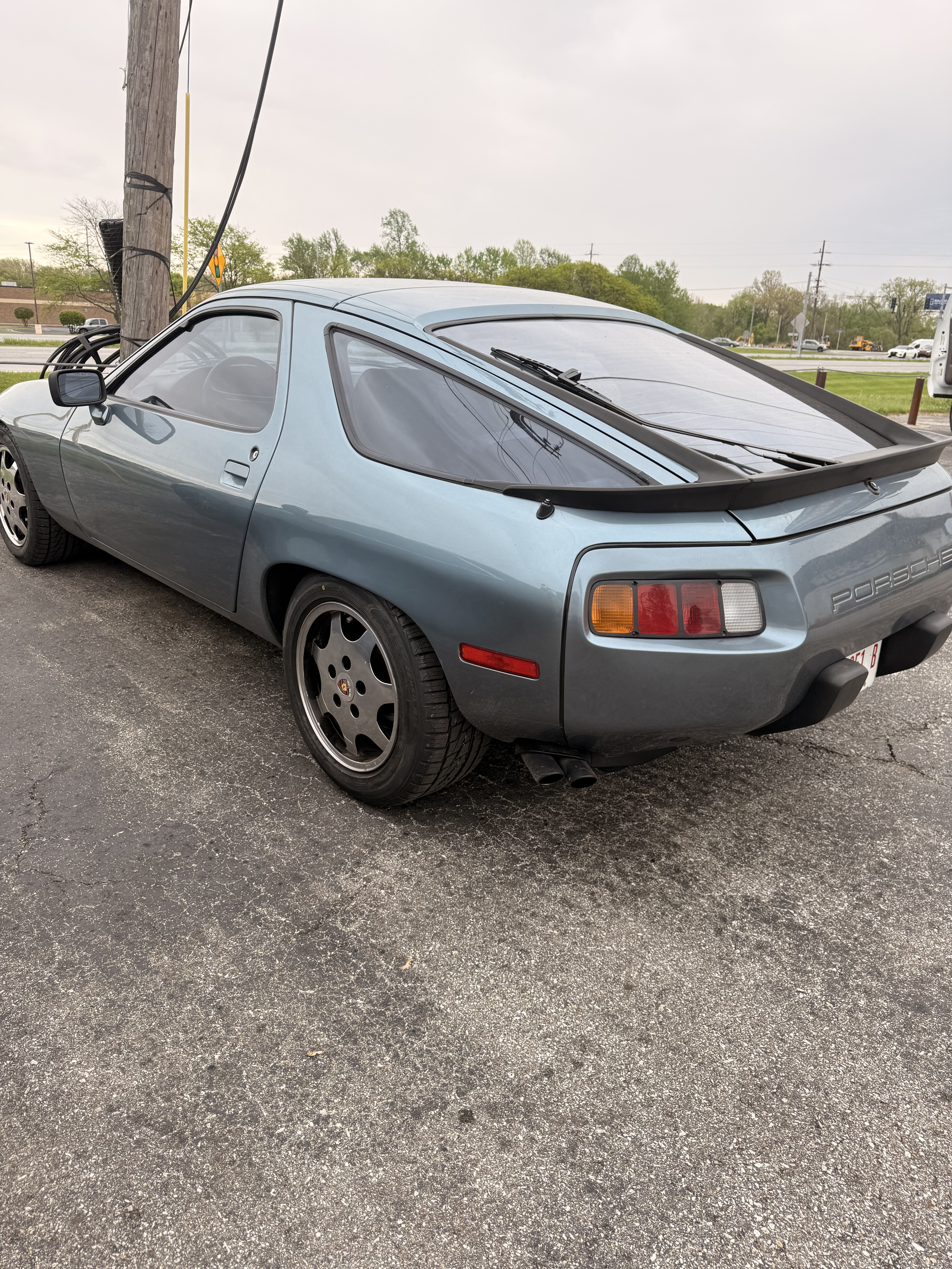 1984 Porsche 928 - Photo 4