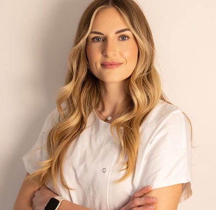 Facetune_12-04-2025-13-57-02_edited_edit