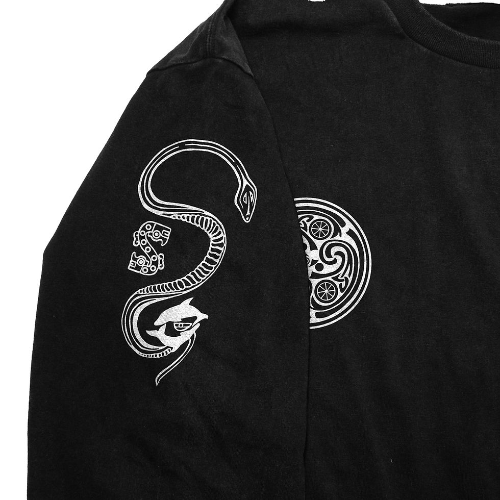 ภาพขนาดย่อ: 90s The Reign of the Bassist L/S Tee Blood Sugar Black