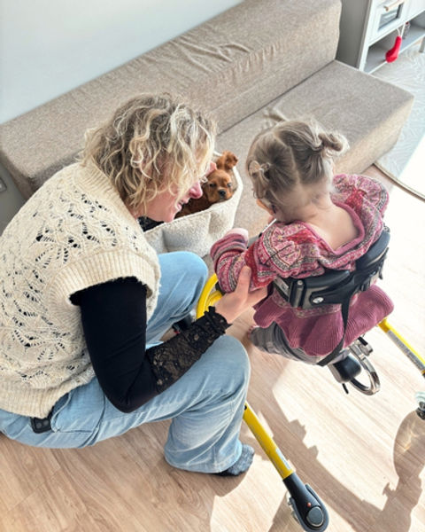 cerebral parese hjemmetræning gåstol - Børnespecialisterne.jpg
