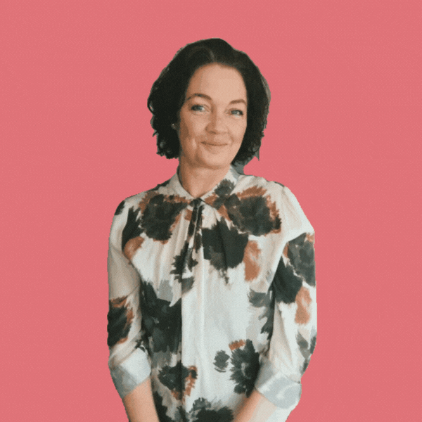 Louise Helmann vinker.gif