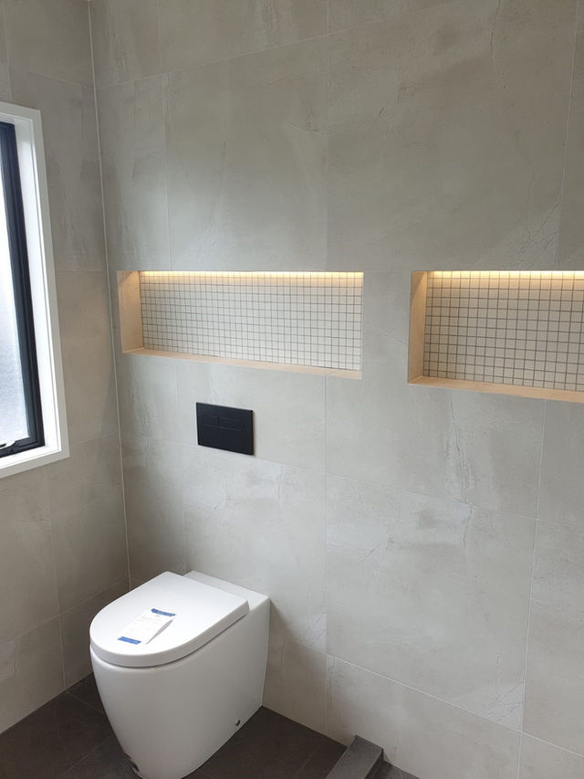 Esperance Bathroom 2.jpg