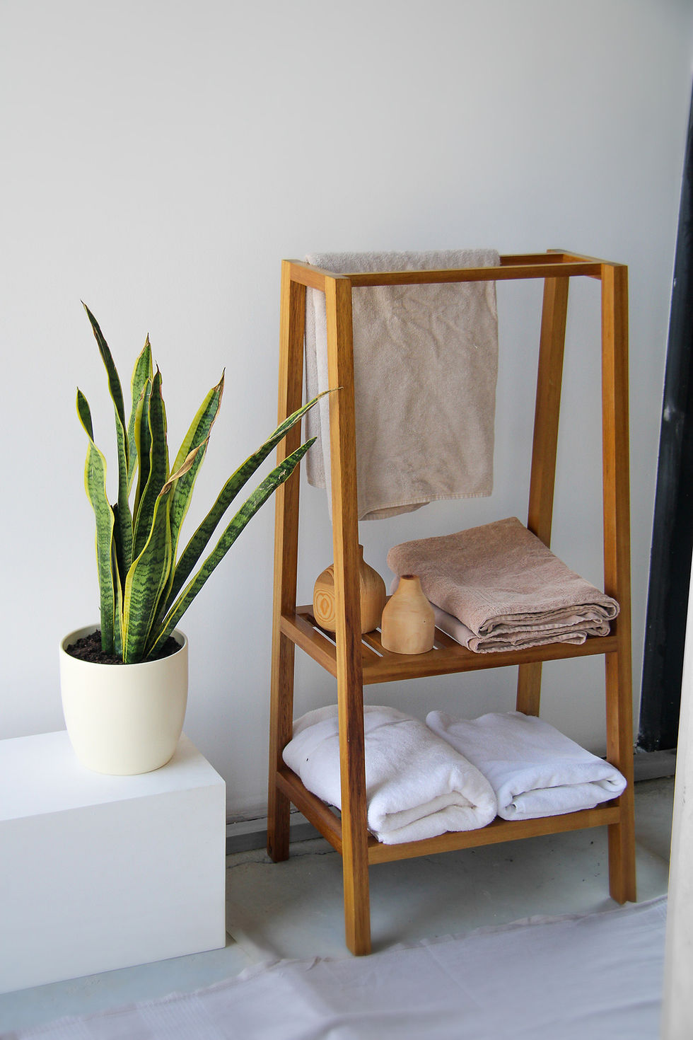 Thumbnail: Iroco Towel Holder