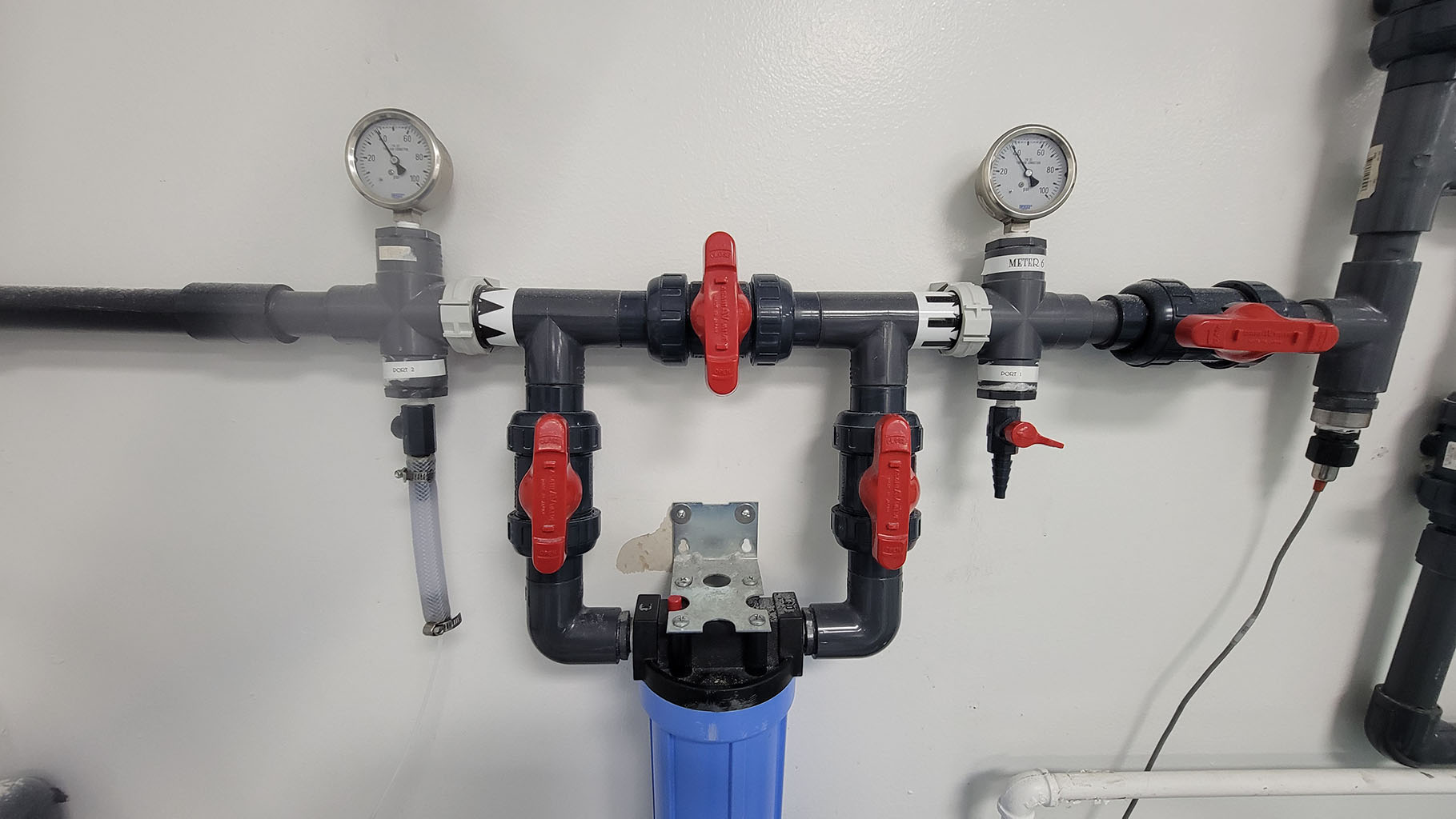 Commercial well water filtration system treating brown water in St Petersburg, Florida in St Petersburg,, Florida