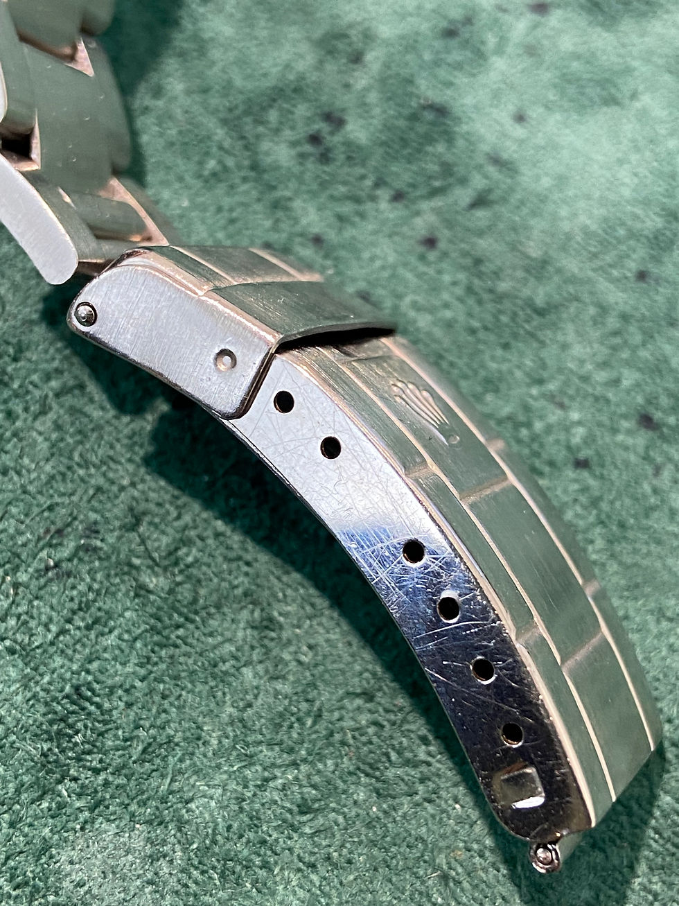 Thumbnail: 1977’ Rolex Submariner Date 1680 mk.1 white
