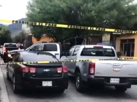 Tiran cuerpos frente a secundaria en Guadalupe