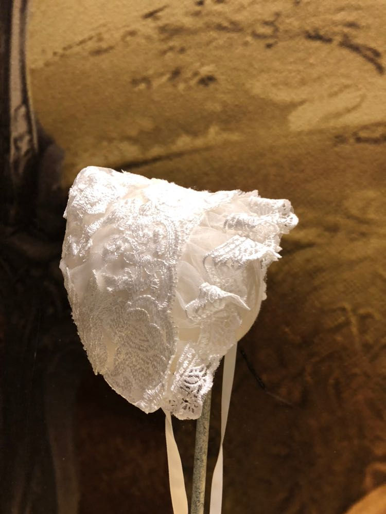 Thumbnail: Sparkle Lace Gown