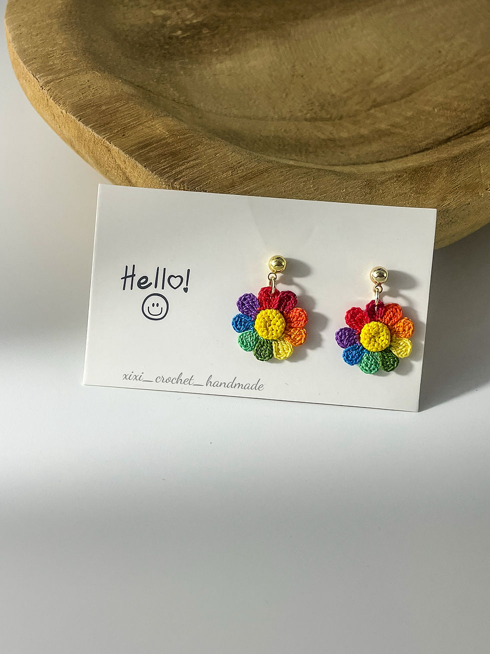 Miniature : Boucles d’oreilles fleur multicolore au micro crochet 