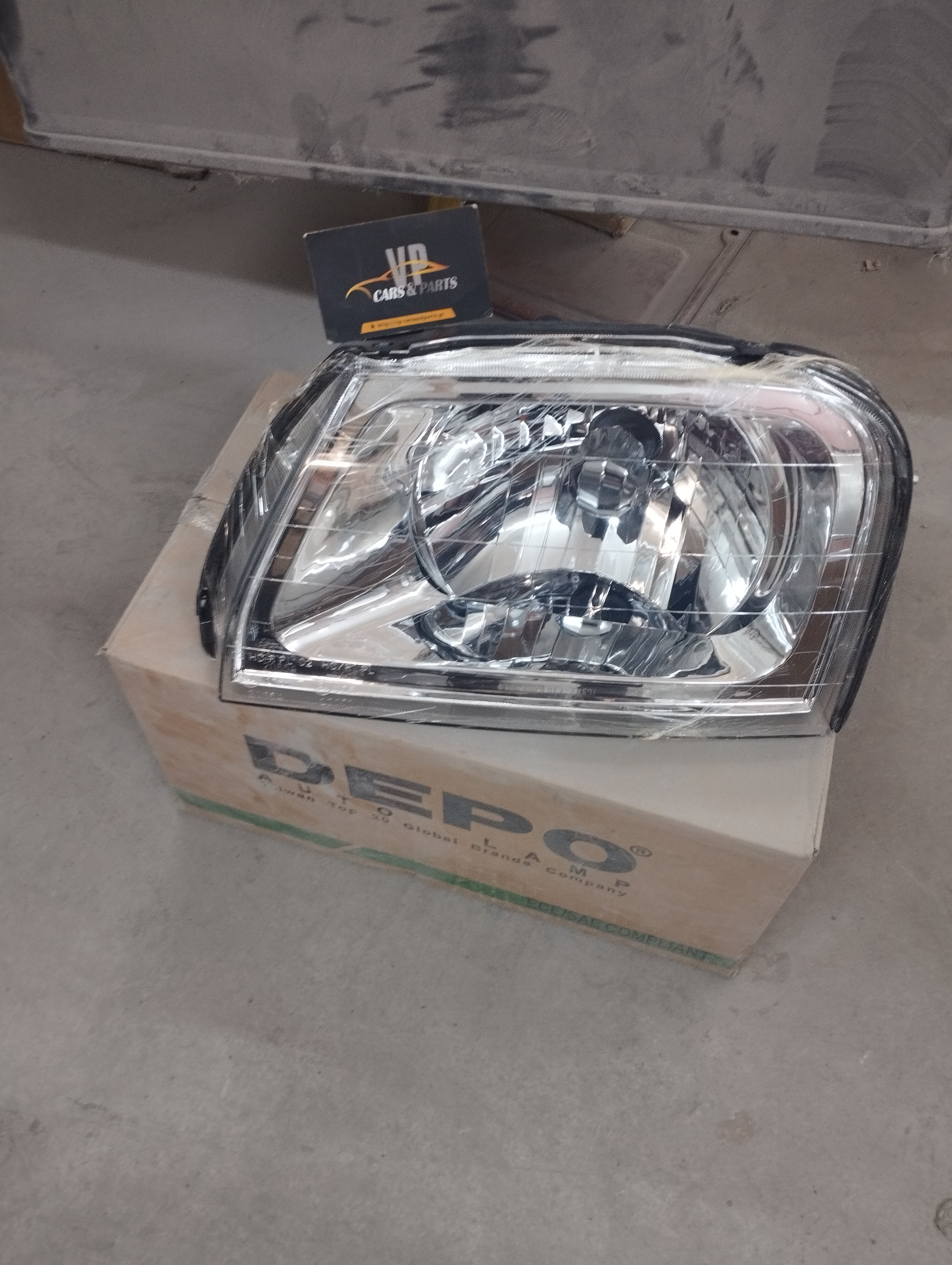 Φανάρι Εμπρός Αριστερό Mitsubishi L200 1995-01