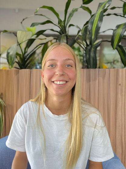 Wine Sur - Representative of Huentala winery in Patagonia, Argentina