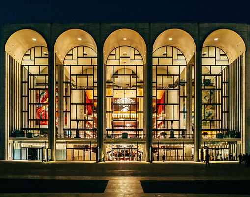 Transforms SaaS Marketing via Data-Driven Optimization