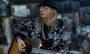 Scott Ginn's Mazz-XT release video for 'Save  My Life'.