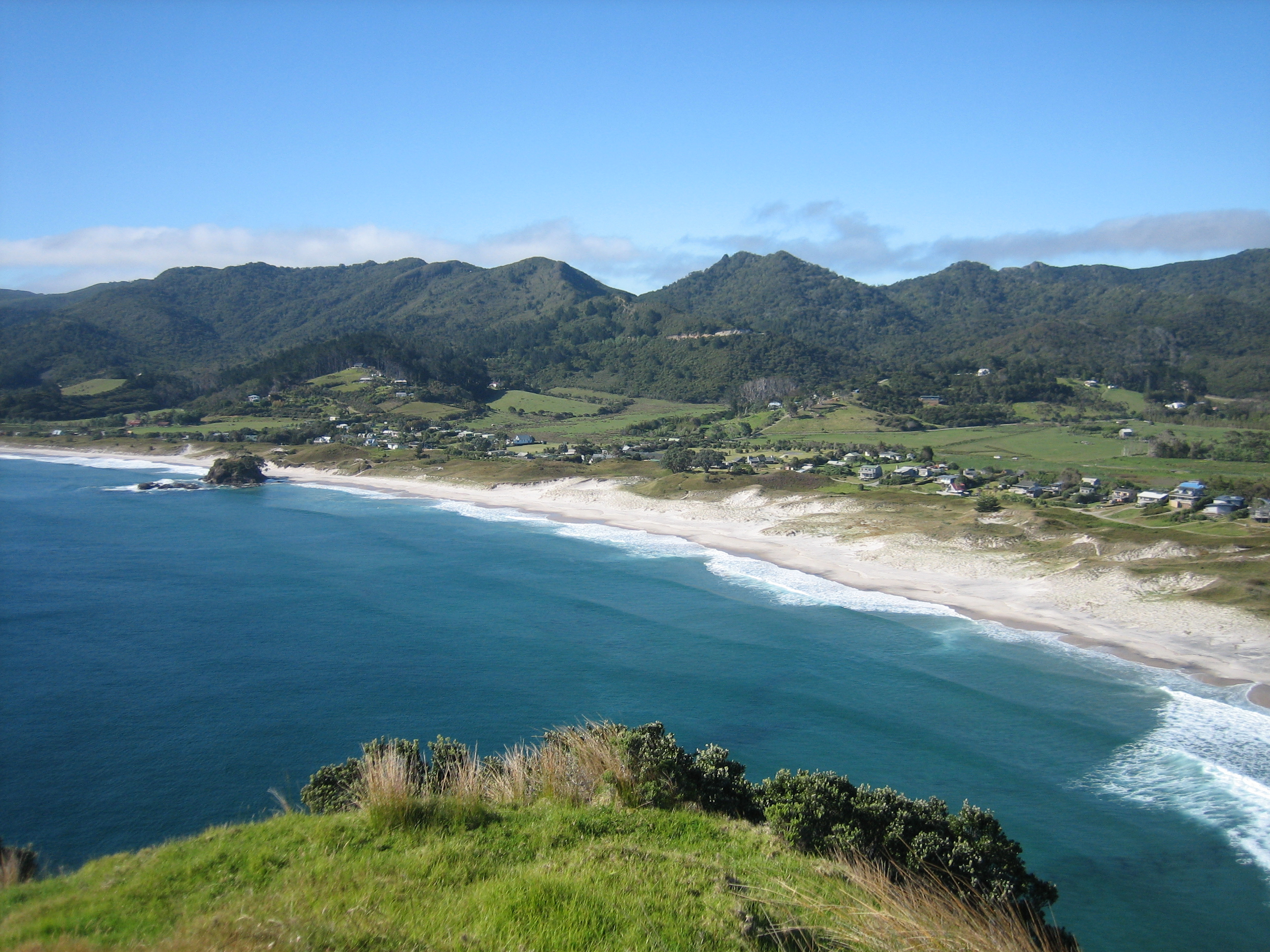 Medlands Beach Backpackers & Villas Great Barrier Island