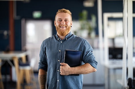 portrait-of-a-confident-young-businessman-picture-id1265176370_480.jpg