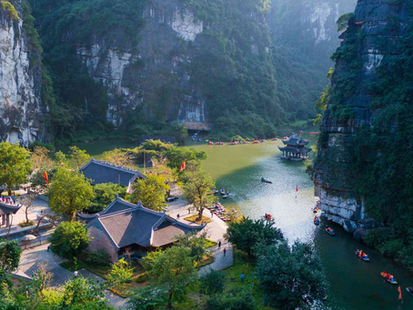 🌿 Tràng An – Tuyệt tác non nước cố đô Ninh Bình