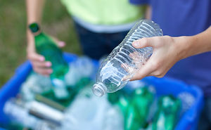 Garrafas de reciclagem