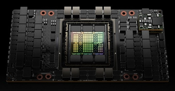 4세대 Tensor 코어와 FP8 정밀도를 갖춘 트랜스포머 엔진을 탑재한 엔비디아 H100 GPU