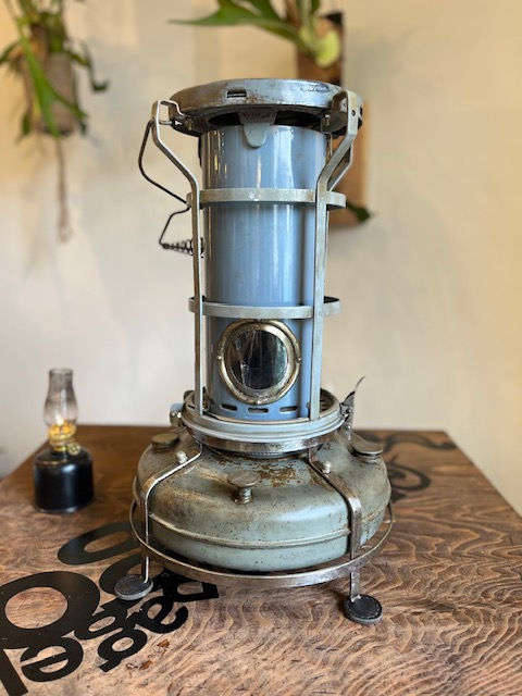 ビンテージアラジンストーブのメンテナンス＆販売　東京都世田谷区瀬田3-1-8 シップシティマーケット