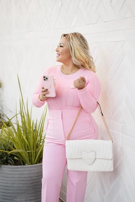 square-quilted-purse.webp