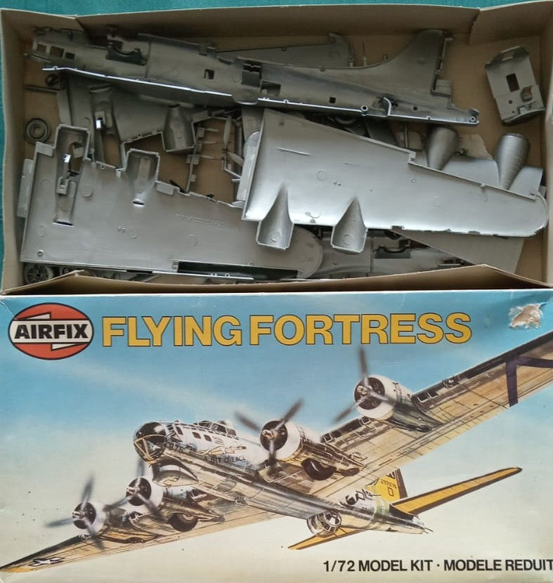 Thumbnail: Airfix Model, B-17G Flying Fortress, Series 5, A 9 05005, 1/72 Scale,