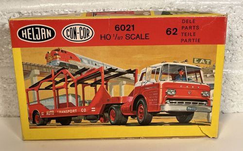Heljan, Ford Auto Transport Truck - Vintage HO Scale