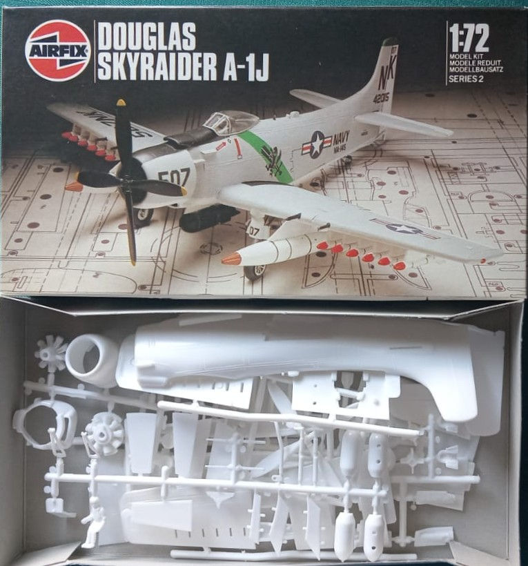 Thumbnail: Airfix Model, Douglas Skyraider A-1J, A 02030, 1/72 Scale,