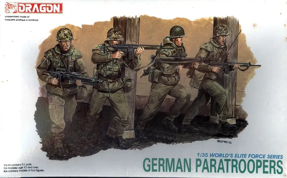 Thumbnail: Dragon Models, German Paratroopers (World's Elite Force Series) (4 Figures)