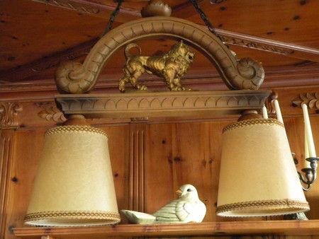 Hotel Weinstube Löwen, Meersburg, historische gasthäuser, baden, genuss, baden württemberg, badische, küche, ausflugsziel, visitgermany, gasthaus, landgasthof, tradition, kulinarik, wirtshaus, gastgeber, gastronomie, übernachten, restauranttips, gute reise, gute küche, urlaubsziele, gastfreundschaft, stammtisch, familienbetrieb, traditionsgastronomie, ferien, urlaub, süddeutschland, Bodensee, Überlingen, Friedrichshafen, Weiberge, Obersee, Birnau, Staatsweingut, Droste-Hülsdorf, Burg , Konstaz, Fähre, Altstadt, Weinfest