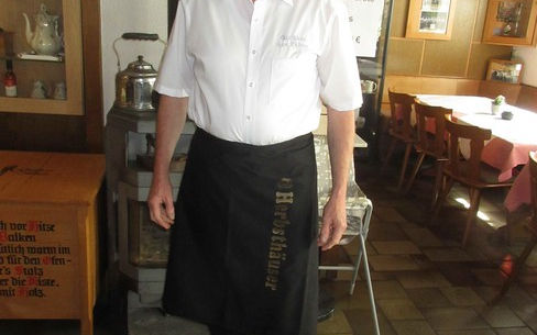 Gasthaus Falken, Neudenau, historische gasthäuser, baden, genuss, baden württemberg, badische, küche, ausflugsziel, visitgermany, gasthaus, landgasthof, tradition, kulinarik, wirtshaus, gastgeber, gastronomie, übernachten, restauranttips, gute reise, gute küche, urlaubsziele, gastfreundschaft, stammtisch, familienbetrieb, traditionsgastronomie, ferien, urlaub, süddeutschland, Baden-Württemberg, Universität, Ortenau, Heilbronn, Weinbau, Experimenta, Stadtbrücke, Basilika St. Kilian, Kulturhalle Harmonie, Schloss Heilbronn, Altstadt, Deutsches Landwirtschaftsmuseum, Hafen Heilbronn, Neckar, Kiliansplatz, Theater Heilbronn, Stadtgeschichte, Heilbronn Hohenlohe, Schwabenstraße, Kochendorf, Obertor, Naturpark Schwäbisch-Fränkischer Wald, Öhringen, Einkaufsstadt, Heilbronner Land, Weinanbau, Kraichgau, Neckar, Hohenlohe, Schwäbisch-Fränkischer Wald, Stromberg, Franken, Zabergäu, Löwensteiner Berge, UNESCO Global Geopark, Remstal, Kloster Schöntal, Großgartach, Weinsberger Tal, Jagst, Bad Wimpfen, Obersulm, Flein, Winzer, Hohenloher Land