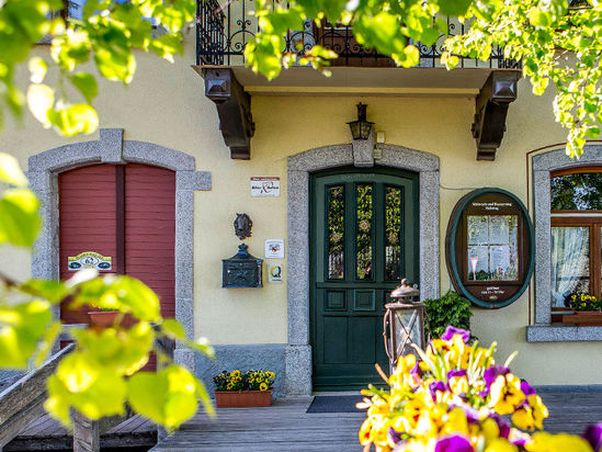Historischer Landgasthof Rössle, Höchenschwand, historische gasthäuser, baden, genuss, baden württemberg, badische, küche, ausflugsziel, visitgermany, gasthaus, landgasthof, tradition, kulinarik, wirtshaus, gastgeber, gastronomie, übernachten, restauranttips, gute reise, gute küche, urlaubsziele, gastfreundschaft, stammtisch, familienbetrieb, traditionsgastronomie, ferien, urlaub, süddeutschland, Waldshut-Tiengen, Rhein, Hochschwarzwald, Schluchsee, St. Blasien, Kurort, Heilklima