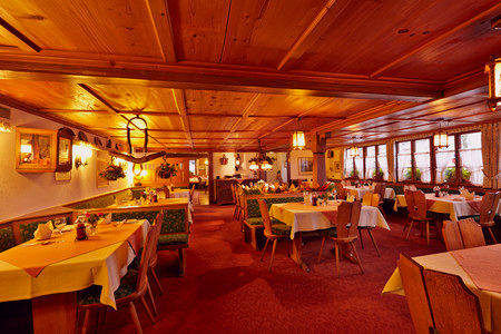 Boutiqehotel Ochsen, Lenzkirch-Saig, historische gasthäuser, baden, genuss, baden württemberg, badische, küche, ausflugsziel, visitgermany, gasthaus, landgasthof, tradition, kulinarik, wirtshaus, gastgeber, gastronomie, übernachten, restauranttips, gute reise, gute küche, urlaubsziele, gastfreundschaft, stammtisch, familienbetrieb, traditionsgastronomie, ferien, urlaub, süddeutschland, Breisgau, Hochschwarzwald, Markgräflerland, Titisee, Fürstenberg