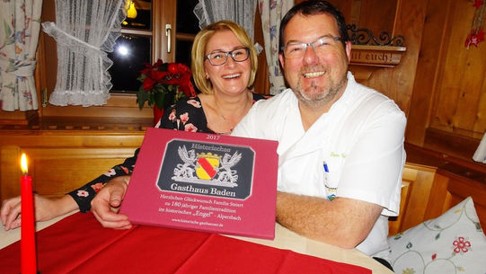 Hotel Gasthaus Zum Engel, Hinterzarten, historische gasthäuser, baden, genuss, baden württemberg, badische, küche, ausflugsziel, visitgermany, gasthaus, landgasthof, tradition, kulinarik, wirtshaus, gastgeber, gastronomie, übernachten, restauranttips, gute reise, gute küche, urlaubsziele, gastfreundschaft, stammtisch, familienbetrieb, traditionsgastronomie, ferien, urlaub, süddeutschland, Höhenluftkurort, Schwarzwald, Südschwarzwald, Freiburg, Breisgau, Naturpark, Titisee, Schluchsee, Feldberg, Skisprungschanze, Elsass, Basel, Waldshut-Tiengen