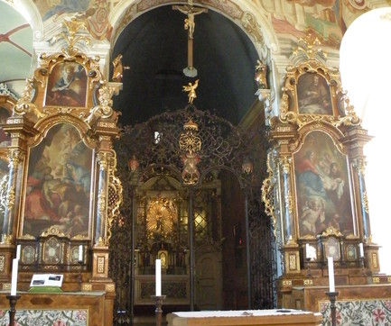 Landgasthof-Hotel Rebstock Stühlingen, historische gasthäuser, baden, genuss, baden württemberg, badische, küche, ausflugsziel, visitgermany, gasthaus, landgasthof, tradition, kulinarik, wirtshaus, gastgeber, gastronomie, übernachten, restauranttips, gute reise, gute küche, urlaubsziele, gastfreundschaft, stammtisch, familienbetrieb, traditionsgastronomie, ferien, urlaub, süddeutschland, Waldshut, Tiengen, Schwarzwald, Laufenburg, Rgein, Schwarzwald, Lörrach, Bodensee, Schaffhausen, Schweiz, Grenze, Schliessheim, Naturpark Südschwarzwald, Blumegg, Schlosses Hohenlupfe, Donaueschingen