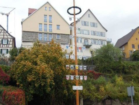 Gasthaus Falken, Neudenau, historische gasthäuser, baden, genuss, baden württemberg, badische, küche, ausflugsziel, visitgermany, gasthaus, landgasthof, tradition, kulinarik, wirtshaus, gastgeber, gastronomie, übernachten, restauranttips, gute reise, gute küche, urlaubsziele, gastfreundschaft, stammtisch, familienbetrieb, traditionsgastronomie, ferien, urlaub, süddeutschland, Baden-Württemberg, Universität, Ortenau, Heilbronn, Weinbau, Experimenta, Stadtbrücke, Basilika St. Kilian, Kulturhalle Harmonie, Schloss Heilbronn, Altstadt, Deutsches Landwirtschaftsmuseum, Hafen Heilbronn, Neckar, Kiliansplatz, Theater Heilbronn, Stadtgeschichte, Heilbronn Hohenlohe, Schwabenstraße, Kochendorf, Obertor, Naturpark Schwäbisch-Fränkischer Wald, Öhringen, Einkaufsstadt, Heilbronner Land, Weinanbau, Kraichgau, Neckar, Hohenlohe, Schwäbisch-Fränkischer Wald, Stromberg, Franken, Zabergäu, Löwensteiner Berge, UNESCO Global Geopark, Remstal, Kloster Schöntal, Großgartach, Weinsberger Tal, Jagst, Bad Wimpfen, Obersulm, Flein, Winzer, Hohenloher Land