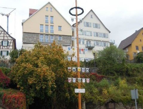 Gasthaus Falken, Neudenau, historische gasthäuser, baden, genuss, baden württemberg, badische, küche, ausflugsziel, visitgermany, gasthaus, landgasthof, tradition, kulinarik, wirtshaus, gastgeber, gastronomie, übernachten, restauranttips, gute reise, gute küche, urlaubsziele, gastfreundschaft, stammtisch, familienbetrieb, traditionsgastronomie, ferien, urlaub, süddeutschland, Baden-Württemberg, Universität, Ortenau, Heilbronn, Weinbau, Experimenta, Stadtbrücke, Basilika St. Kilian, Kulturhalle Harmonie, Schloss Heilbronn, Altstadt, Deutsches Landwirtschaftsmuseum, Hafen Heilbronn, Neckar, Kiliansplatz, Theater Heilbronn, Stadtgeschichte, Heilbronn Hohenlohe, Schwabenstraße, Kochendorf, Obertor, Naturpark Schwäbisch-Fränkischer Wald, Öhringen, Einkaufsstadt, Heilbronner Land, Weinanbau, Kraichgau, Neckar, Hohenlohe, Schwäbisch-Fränkischer Wald, Stromberg, Franken, Zabergäu, Löwensteiner Berge, UNESCO Global Geopark, Remstal, Kloster Schöntal, Großgartach, Weinsberger Tal, Jagst, Bad Wimpfen, Obersulm, Flein, Winzer, Hohenloher Land