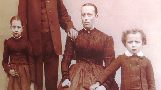 Gasthaus zum Kreuz Freiburg-Kappel, historische gasthäuser, baden, genuss, baden württemberg, badische, küche, ausflugsziel, visitgermany, gasthaus, landgasthof, tradition, kulinarik, wirtshaus, gastgeber, gastronomie, übernachten, restauranttips, gute reise, gute küche, urlaubsziele, gastfreundschaft, stammtisch, familienbetrieb, traditionsgastronomie, ferien, urlaub, süddeutschland, Freiburg, Hochschwarzwald, Breisgau, Universitärt, Schwarzwald, Markgräflerland, Elsass, Dreisam, Schauinsland