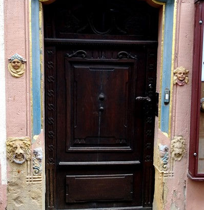 Zum Deutschen Haus, Freiburg, historische gasthäuser, baden, genuss, baden württemberg, badische, küche, ausflugsziel, visitgermany, gasthaus, landgasthof, tradition, kulinarik, wirtshaus, gastgeber, gastronomie, übernachten, restauranttips, gute reise, gute küche, urlaubsziele, gastfreundschaft, stammtisch, familienbetrieb, traditionsgastronomie, ferien, urlaub, süddeutschland, Denkmalschutz, Breisgau, Markgräflerland, Schwarzwald