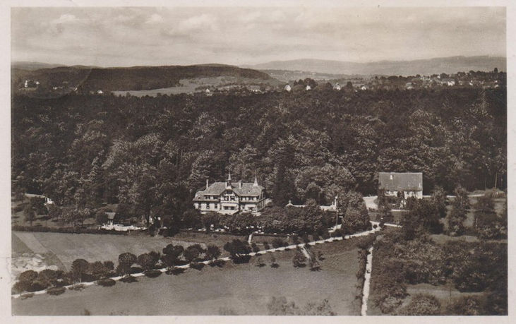 Waldhaus Jakob, Konstanz, historische gasthäuser, baden, genuss, baden württemberg, badische, küche, ausflugsziel, visitgermany, gasthaus, landgasthof, tradition, kulinarik, wirtshaus, gastgeber, gastronomie, übernachten, restauranttips, gute reise, gute küche, urlaubsziele, gastfreundschaft, stammtisch, familienbetrieb, traditionsgastronomie, ferien, urlaub, süddeutschland, Bodensee, Konstanz, Radolfzell, Rhein, Schweiz, Schaffhausen, Hegau, Insel Höri, Reichenau, Untersee,, Mainau, Blumeninsel, Imperia, Konzil, Weihnachtsmarkt, Kreuzlingen, Thurgau, Universität Konstanz, Alpen, Meersburg, Tägermoss, Gottliebe, Staad, Spitalkellereii, Fasnacht, Dingelsdorf, Dettingen, Bodanrück, Reichsstadt, Hörnle, Seepromenade