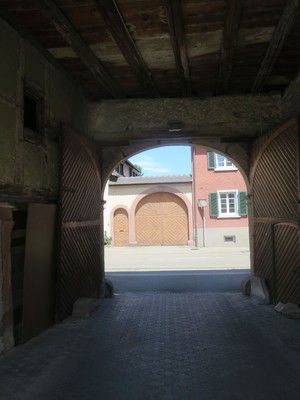 Landgasthof Zum Hecht, Bahlingen, historische gasthäuser, baden, genuss, baden württemberg, badische, küche, ausflugsziel, visitgermany, gasthaus, landgasthof, tradition, kulinarik, wirtshaus, gastgeber, gastronomie, übernachten, restauranttips, gute reise, gute küche, urlaubsziele, gastfreundschaft, stammtisch, familienbetrieb, traditionsgastronomie, ferien, urlaub, süddeutschland,
Hochburg Emmendingen, Marktplatz Emmendingen, Stadttor Emmendingen, Eichbergturm, Schloss Emmendingen, Jüdischer Friedhof, Museum im Schloss Emmendingen, Elz, Torhaus Museum, Brunnen am Marktplatz, St. Bonifatiuskirche, Emmendinger Stadtgarten, Alter Rathausturm, Emmendinger Schlossplatz, Neutorplatz, Breisgau S-Bahn, Wasserfall Sulzbach, Schlosspark Emmendingen, Pavillon Schlosspark, Löwenbrunnen, Martinskirche, Hilla von Rebay Museum, Kulturzentrum Kornhaus, Skulpturenpark Emmendingen, Burg Sexau, Rebenweg, Bürgle Ruine, Malterdinger Weinberge, Kulturelles Forum, Festungsruine Schwarzenburg, Kapelle St. Margaretha, Musikpavillon Stadtpark, Römerstraße, Emmendinger Adventsmarkt, Stadthalle Emmendingen, Streuobstwiesen, Waldspielplatz Emmendingen, Wehrgang Schloss Emmendingen, Glottertal